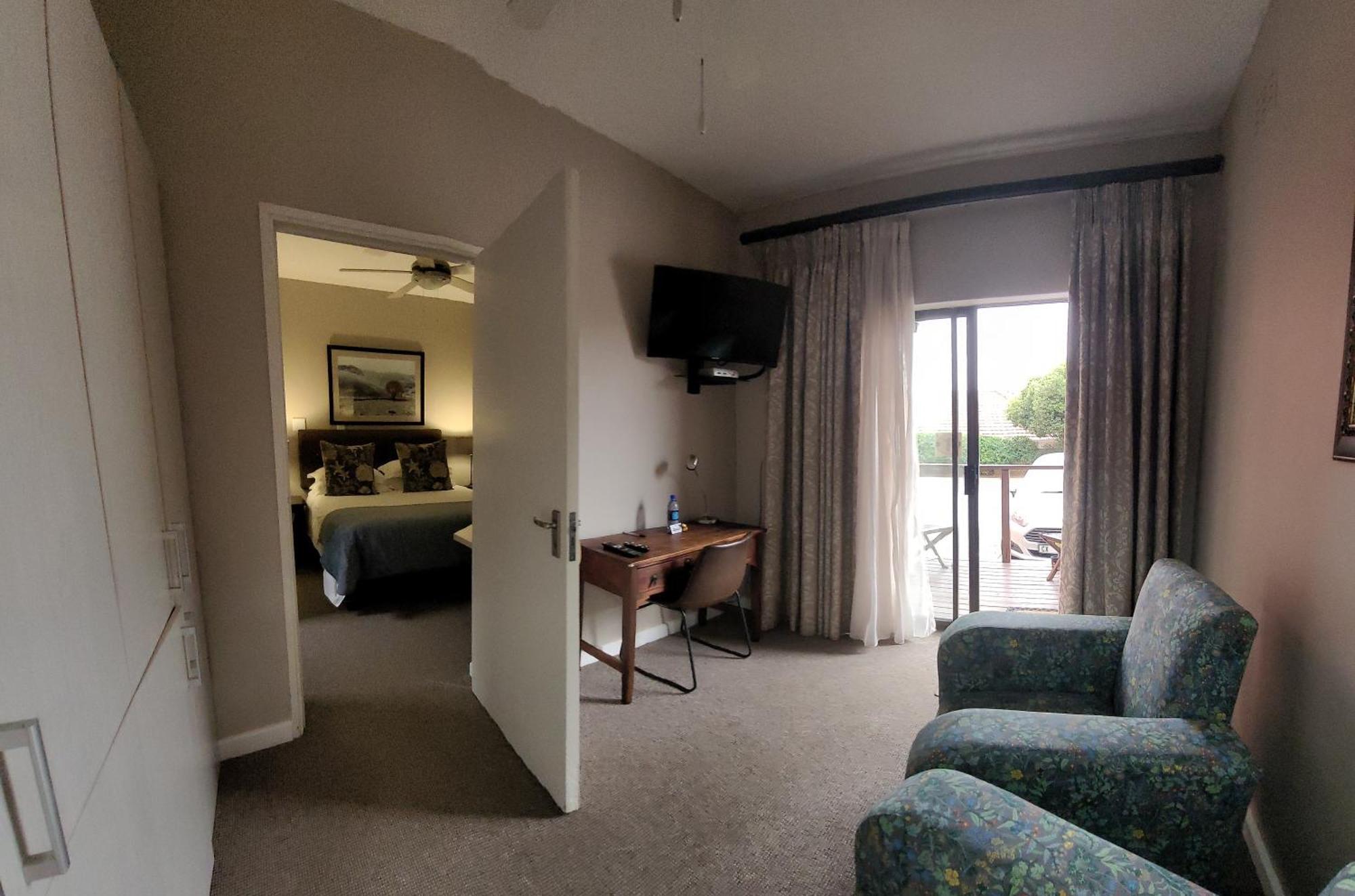 Harewood Lodge Ист-Лондон Экстерьер фото
